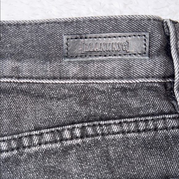 🩳 BLANK NYC Women’s Black Distressed Denim Shorts – Size 25 - Picture 7 of 7